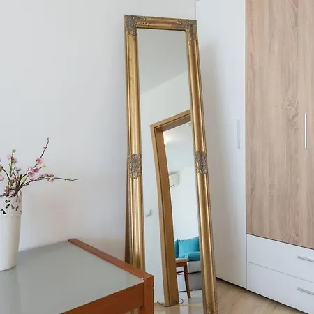 Lighthouse Апартаменты Варна